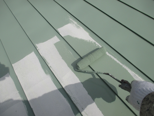 屋根塗装、何色にする？色選びの方法やおすすめの色をご紹介！ (1)