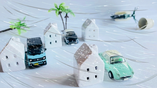 ゲリラ豪雨による屋根修理は火災保険が適用できる？条件や申請方法を解説 (2)