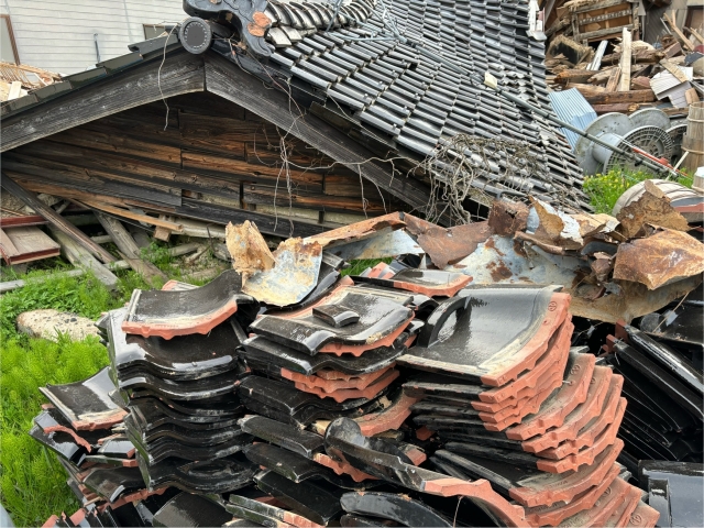 地震と屋根の関係性とは?耐震性を高める屋根の選び方と対策を徹底解説 (1)