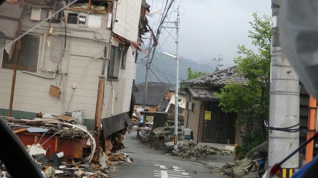 地震と屋根の関係性とは?耐震性を高める屋根の選び方と対策を徹底解説 (4)
