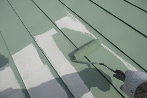屋根塗装、何色にする？色選びの方法やおすすめの色をご紹介！ (1)